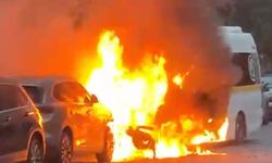 Öğrenci servisinde yangın: 12 kişi son anda kurtarıldı