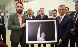 CHP kurultayında 'darbeye karşı direniş' sergisi