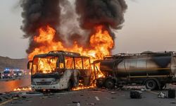 Suudi Arabistan'da otobüs kazası; 45 umreci hayatını kaybetti