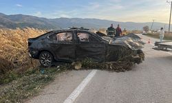 Tokat'ta devrilen otomobildeki 2 kişi öldü, 1 kişi yaralandı