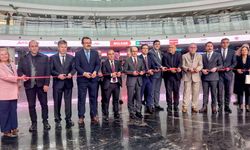 Cumhuriyet temalı eserler YHT Gar Sergi Alanı’nda sanatseverlerle buluştu