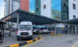 Yurtta tatlı yiyen 40 öğrenci zehirlenme şüphesiyle hastaneye kaldırıldı