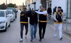 Sahte isimle 7 kitap yazıp konferanslar veren sosyal medya fenomeni, cinayet hükümlüsü çıktı