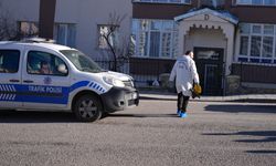 Erzurum'da bacasını temizlediği 5 katlı binanın çatısından düşen kişi öldü