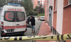 Apartmanın 10'uncu katından düşen genç öldü