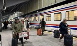 Turistik Doğu Ekspresi yeni sezonda Kars'tan ilk seferine çıktı