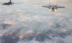 ABD Hava Kuvvetlerinin gösteri uçağı düştü