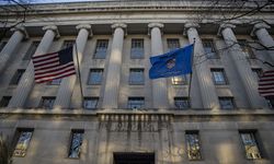 ABD Adalet Bakanlığı, Epstein dosyalarının bir kısmını yayımlamaya başladı