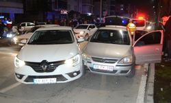 'Dur' ihtarına uymadı, Emniyet Müdürü Yardımcısının aracına çarptı