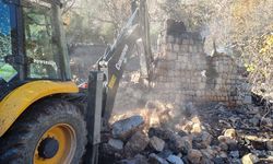 Evinde çıkan yangında 85 yaşındaki kadın hayatını kaybetti