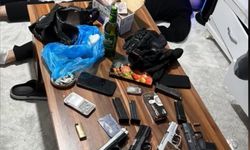Rezidanstaki daireye operasyon: Uyuşturucu ve silah çıktı; 2 şüpheli tutuklandı