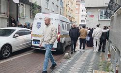 Zeytinburnu'nda taksici evine gittiği sırada bıçaklanarak öldürüldü