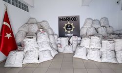 İzmir'de 2 milyon 309 bin 774 uyuşturucu hap ele geçirildi