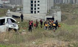 Esenyurt'ta işçi servisi şarampole yuvarlandı: 2 ölü, 1'i ağır 9 yaralı