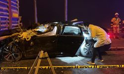 Kütahya'da tıra çarpan otomobildeki 4 kişi hayatını kaybetti