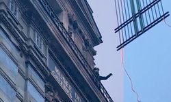 Louvre Müzesi'ne demir parmaklıklar yerleştirildi