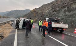 Malatya'da lastiği patlayan otomobil takla attı: 4 yaralı