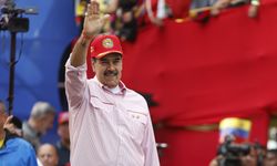 Maduro, dans ederek ABD'ye ‘barış’ çağrısında bulundu