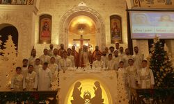 Suriye'nin Halep ilindeki Süryani Ortodoks Kilisesi’nde Noel ayini yapıldı