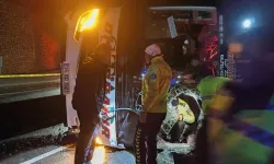 Osmaniye’de yolcu otobüsü devrildi: 3 yaralı