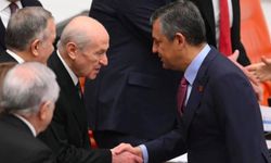 Meclis’te bütçe görüşmeleri: Özel, Bahçeli ve AK Parti grubuyla selamlaştı; DEM ile MHP tokalaşmadı