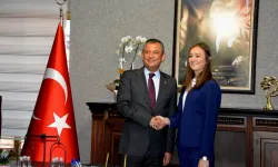 CHP Genel Başkanı Özel’den tedavisi süren Gülşah Durbay'a ziyaret