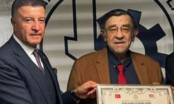 Şevket Bülend Yahnici’ye Hizmet ve Başarı Beratı verildi