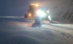 Siirt’te kar yağışı nedeniyle 15 köy yolu ulaşıma kapandı