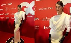 Yılın kadını seçilen Sinem Ünsal eleştirilerin hedefi oldu!