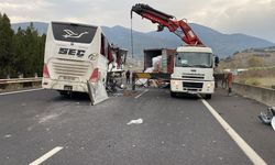 Osmaniye'de yolcu otobüsü TIR'a çarptı; 7 ölü, 11 yaralı