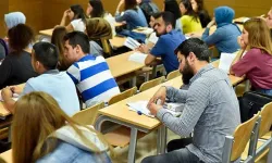 Üniversitelerde ‘yoklama’ dönemi değişiyor: ‘QR’ kod ve konum sistemi