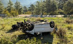 Yoldan çıkan otomobil takla attı; 2 ölü, 2 yaralı