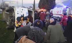 Aydın'da işçi servis minibüsü devrildi; 16 yaralı