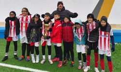 Alperenler Spor Kulübü U11 Takımı Ankara’nın soğuğunda şampiyonluğa koştu