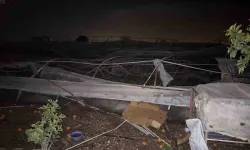 Antalya’da hortum seralara zarar verdi