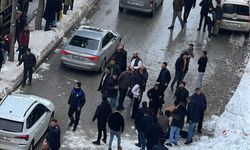 Çatıdan üzerine kar kütlesi düşen kadın, hayatını kaybetti