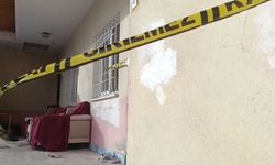 Eski nişanlısı ile 2 kızını bıçakla yaraladı