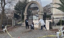 Annelerinin cenazesinde miras paylaşımı cinayeti; ağabey kardeşini silahla vurdu