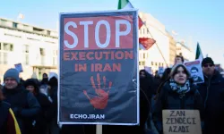 İran, ABD’ye iletti: İdamlar durduruldu, göstericilere ateş açılmayacak