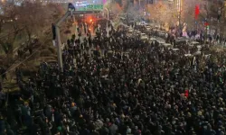 İran’da protestolar: Çatışmalar sürüyor, can kayıpları artıyor, telefon ve internet kesik