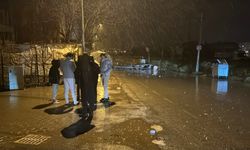 Kütahya’da şiddetli fırtına: evin çatısı uçtu, ağaçlar devrildi