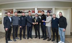 Kahramankazan Belediyesi voleybolda kürsüye çıktı