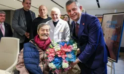 Özgür Özel, Kadir İnanır'ı ziyaret etti