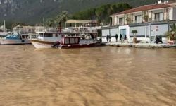 'Sakin Şehir'de denizin rengi değişti