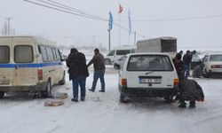 Sertavul Geçidi, kar ve tipi nedeniyle TIR ve kamyonların geçişine kapatıldı
