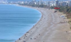Antalya’da deniz suyu sıcaklığı, hava sıcaklığını geride bıraktı