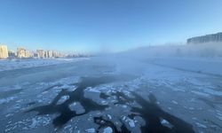 Sivas yoğun kar ile -19’u gördü; Kızılırmak dondu