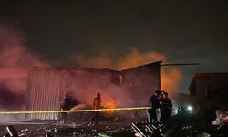 Tekirdağ'da geri dönüşüm tesisinde yangın