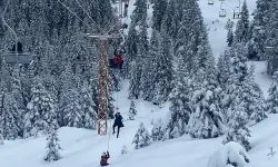 Uludağ'da 60 tatilci telesiyejde mahsur kaldı! 52 kişi kurtarıldı