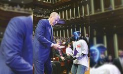 'Türk mühendisler yaptı' demişlerdi: Erdoğan'a kumanda götüren robot Çin malı çıktı!